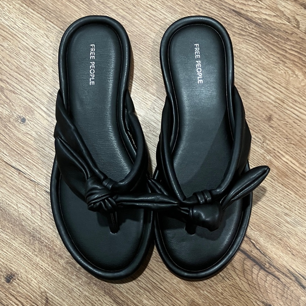 FP Collection - Brynn Bow Sandals Size 38 - Picture 4 of 6